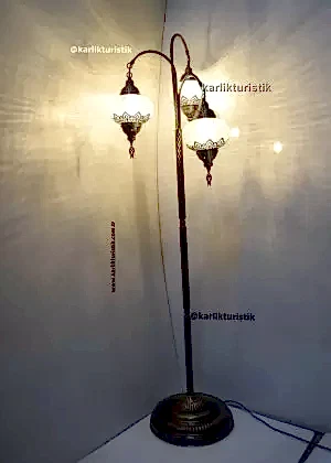 Dekoratif Aydınlatma Çözümü Doğal Işığın Büyüsü Vintage Tarz Osmanlı Çatlak Camlı Lazerli  Lambader